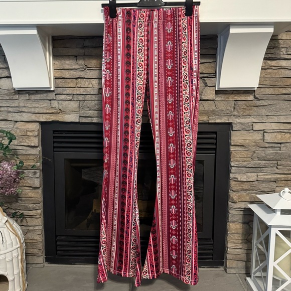 NEW WITH TAGS Flared leggings from a small business. Size Medium. - Picture 2 of 4